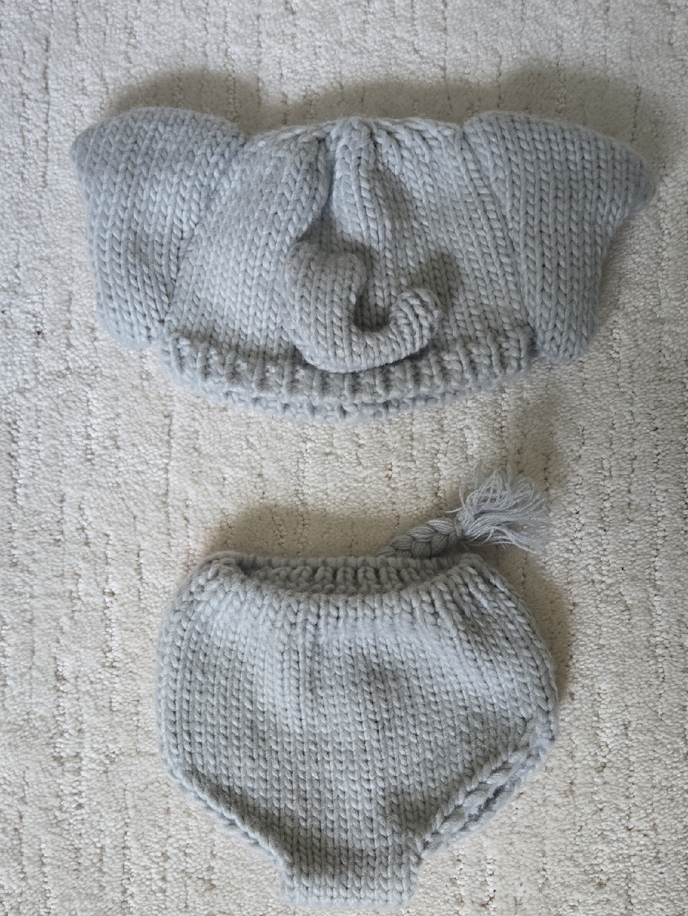 TARGET • Light Gray Knit Elephant Hat & Diaper Cover Set for Baby